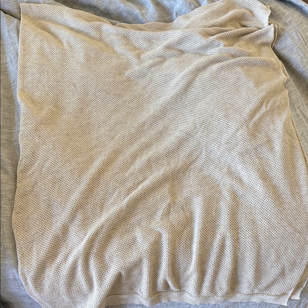 Light Beige Knit Nursing Cover